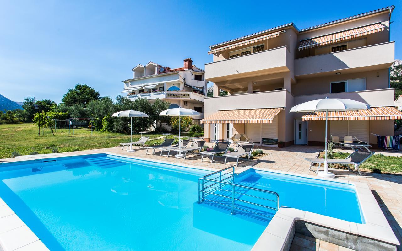 Apartments Viktorija 2 Baska  Bagian luar foto