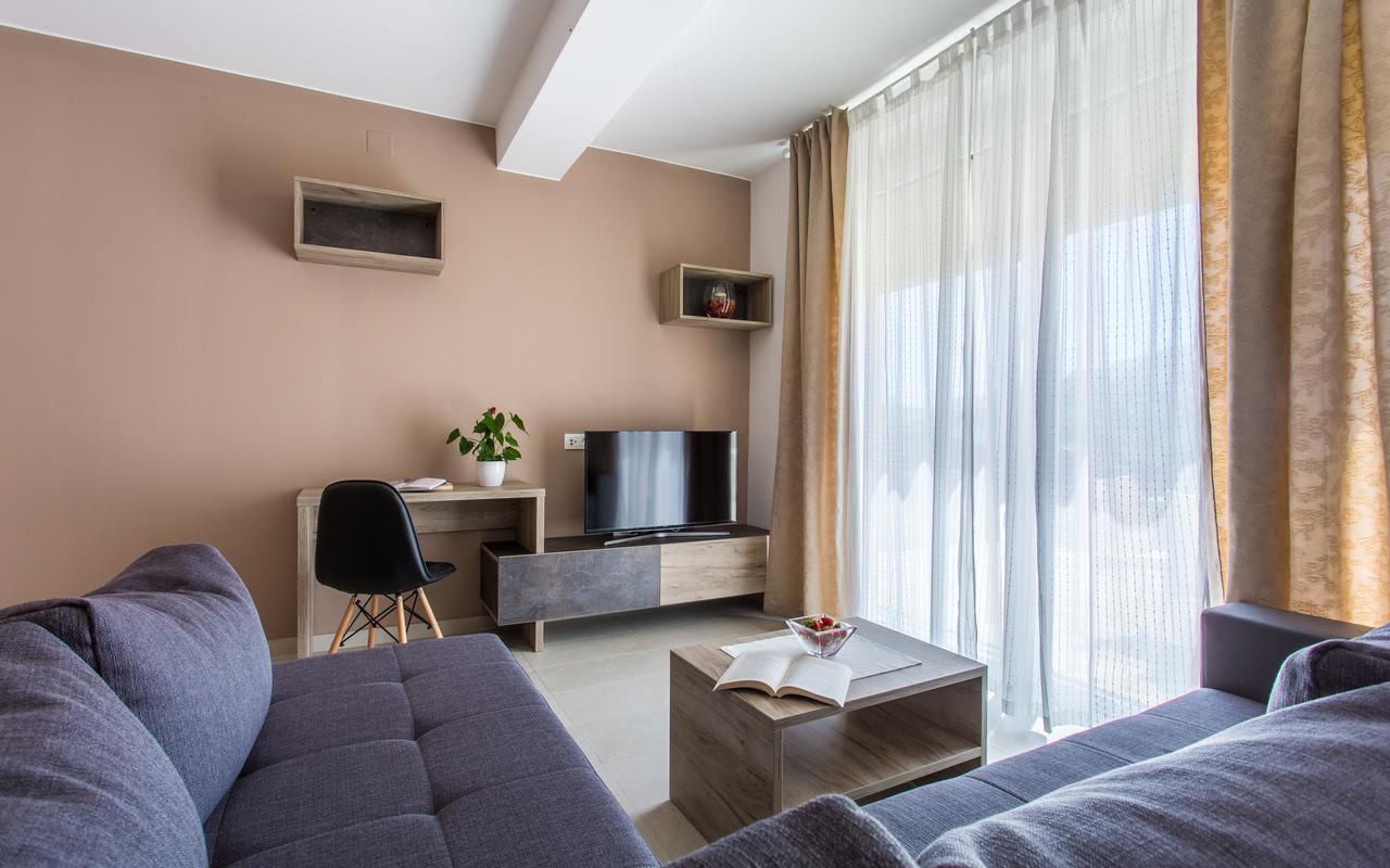 Apartments Viktorija 2 Baska  Bagian luar foto