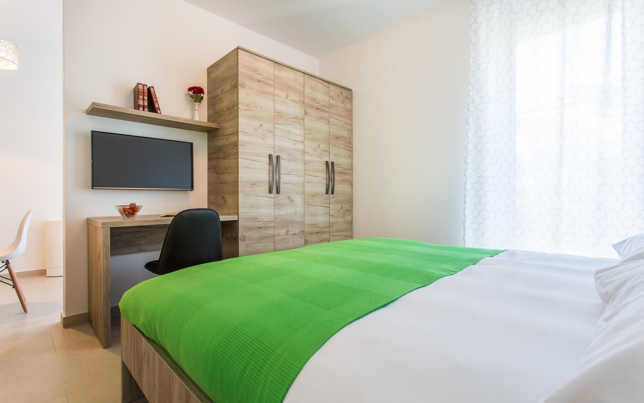 Apartments Viktorija 2 Baska  Bagian luar foto