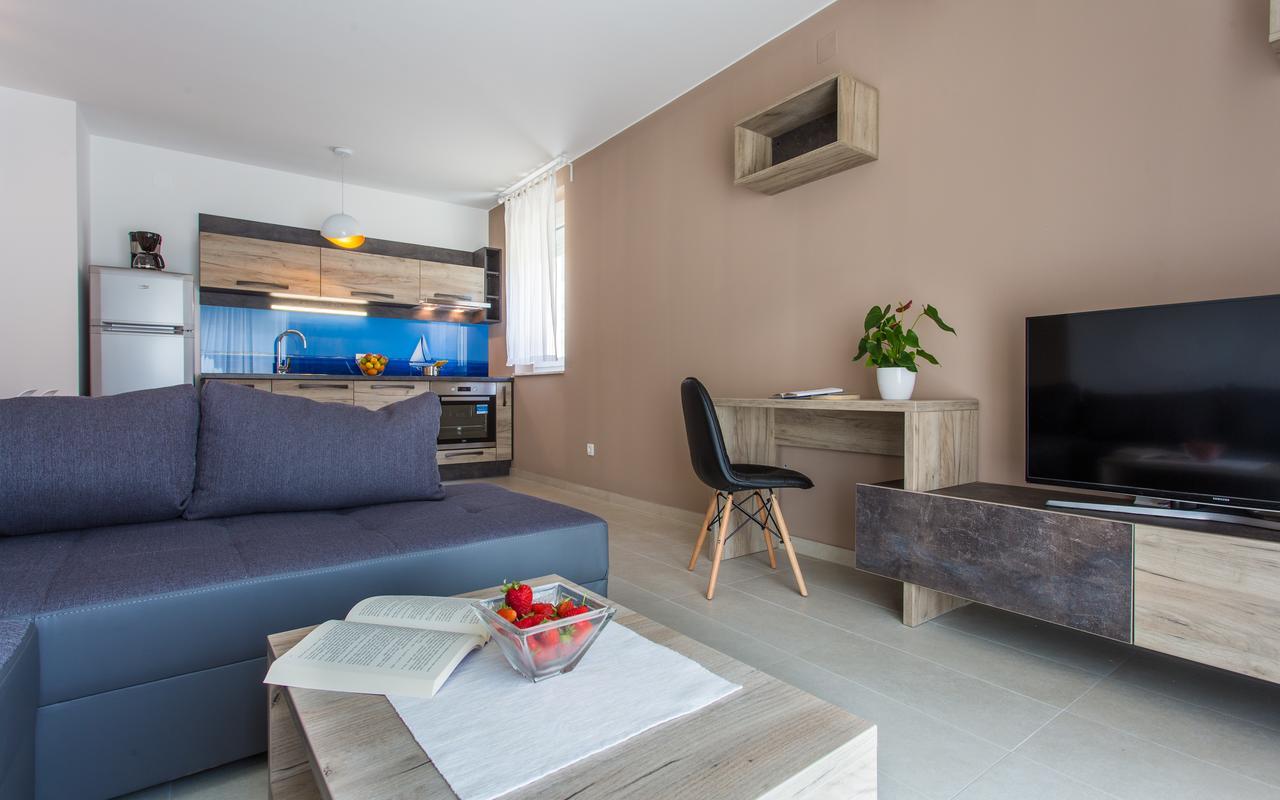 Apartments Viktorija 2 Baska  Bagian luar foto